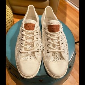 Ladies converse brand new no box